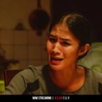 Indro Instagram – Perbuatan baik terkadang tak perlu kita perlihatkan lewat ucapan. Pun dalam menilai baik-buruk seseorang, mungkin sekali terjadi bias.

Pakde Indro Warkop berperan sebagai sosok seorang bapak yang menunjukkan kasih sayang terhadap keluarganya, bukan lewat ucapan tetapi perbuatan.

Seberapa rindu kamu dengan bapak?
Saksikan ‘Sujud Terakhir Bapak’ streaming di @KlikFilm

#KlikFilmPremiere #KlikFilmApril
 #KlikFilm #SujudTerakhirBapak

@indrowarkop_asli @rey_mbayang @sheninacinnamon @owliasarah @maishakanna @rekawijayakusuma