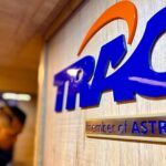 Indro Instagram - Mantap perjalanan kali ini naik luxury bus nya @trac_astra , fasilitas nyaman & mewah banget. Jangan lewatin discount sampai 20% di bulan Juli-Agustus untuk semua jenis bus kalo kalian pesan via aplikasi TRAC to go & counter di Jakarta, Semarang & Surabaya! Ajak rombongan buat jalan-jalan darat rasa pesawat, hehe 👍🏻✨