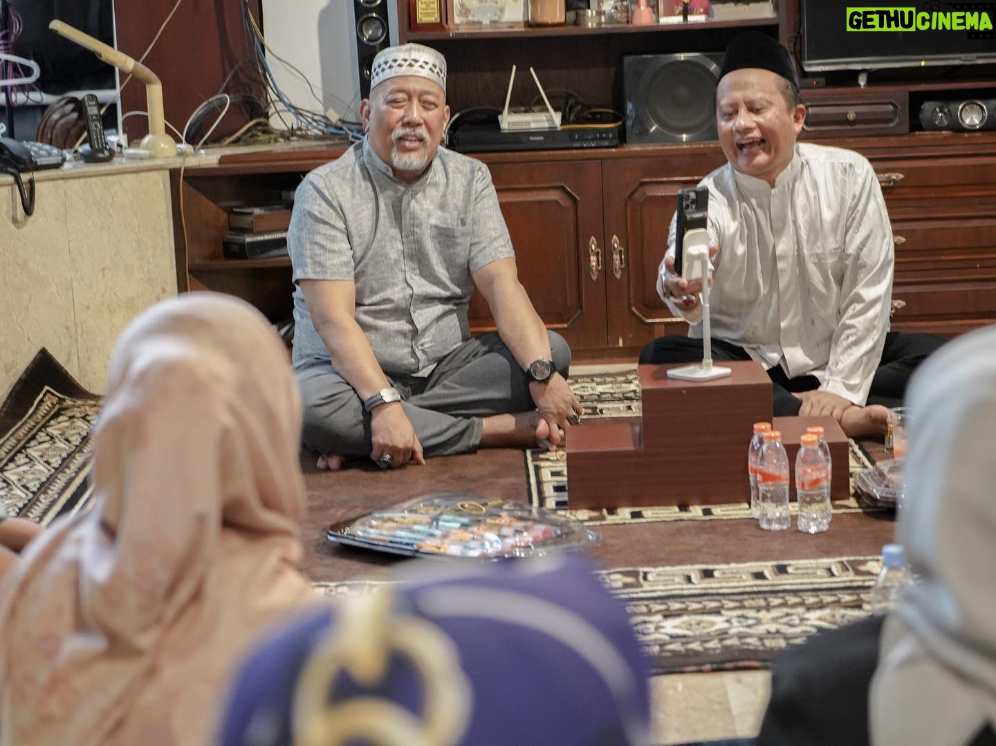 Indro Instagram - Kajian Kayu Putih is back!! 🙏🏻❤️ Bareng terus ya Pak Ustad @ahmadrosyidinmawardi
