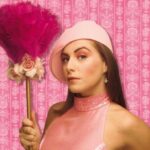 Ingrid Cruz Instagram – Hoy decidí mostrarles Mi paso por @canal13cl 
Mis primeros personajes 
1998 Sofia 
1999 Karina
2000 Cynthia
2003 Belen 
2004 Catalina 
2005 Gretel 
2006 Carolyne 
2007/2008 Grace
2009 Lydia
 …Desde 1998 hasta 2010
Casi 13 años en el 13!…
De cual aún te acuerdas ??
Jajajajaaj
Los leo!