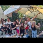 Ingrid Cruz Instagram - Ya es una tradición ! Todos los años nos juntamos a celebrar nuestro amigo secreto!!! Es un día que espero con alegría porque por dios que nos reímos !!! Tengo los mejores amigos que pude alguna vez soñar Los amo con el alma #elchat @guidovecchiola @la.frangh @pamefidalgo @carlagasic @vecinita @michisacco @rodrigodiazrioseco @nachogutierrezcastillo @daniel_aranis @catas07