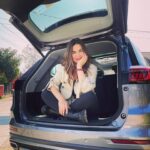 Ingrid Cruz Instagram - Hoy @guillermomorales.cl me invitó a probar el Chery tiggo 8 pro La nueva nave!🛸 Es luminoso como yo! 🤣🌟 Pronto les cuento más detalles! Que tengan un fin de semana maravilloso !!! Les mando un beso gigante 💋