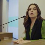 Ingrid Cruz Instagram - Octavia Werner Me encanta este personaje …distinto ,controversial.. Me gusta cuando se me acercan y me dicen que les cae mal,que es pesada o que la entienden y que harían lo mismo. Eso me gusta !!! Y que genera una discusión, en realidad ,eso lo provocan varios conflictos mostrados en la teleserie . Esta muy buena “como la vida misma”@teleseries_mega Y no puedo más que agradecer a los compañeritos lindos con los que me toca actuar @diegomunozerenchun @alexandertobarbesser_oficial @cocaguazzinioficial ♥️🎬🎥♥️