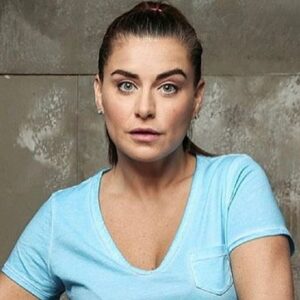 Ingrid Cruz Instagram - Y ahora me toca mi paso por MEGA  @mega.tv 
2014 a la fecha …
Es como si fuera ayer que me cambie de canal pero no ,ya han pasado 9 años …
Aquí les dejo mis personajes …
Cual viste o cual es tu favorito ???

2014 La reinetita 
2016 Carola “la alcaldesa “
2017 Pamela 
2019 Karen Franco 
2021 Javiera 
2022 Hermana Helena 
2023 Octavia Werner

Los leo!!!♥️