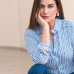 Ingrid Cruz Instagram - Hoy desperté con tanta energía y me he reído tanto.😂 Hay días que amanezco más pelusona ,hace rato que no despertaba así y eso me hace feliz. la verdad he tenido una linda semana ,con puras cosas lindas !!! Y me di cuenta que hace rato que no subía nada ,así que aquí les dejo algunas fotos de la sesión para @give.cl Lo pasamos tan bien haciéndolas!!! Ojalá les gusten! Por más días asiiiiii❤️ Le mando un beso y un abrazo apretado Que tengan un lindo finde 💋