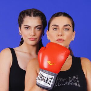 Ingrid Cruz Instagram - Nos invitaron a participar en esta hermosa campaña para el día de la madre  junto a  @everlastchile 
No puedo más de la chochera de ver a mi hija así de grande y poderosa !!
JUNTAS CREAMOS!♥️
 Puro amorrrrr!

Pd:  en el post de @everlastchile que salimos nosotras aparece un tremendo concurso para regalar a las madres…pasó el dato!!!
💋
@everlastchile #juntascreamos #diadelamadre