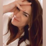 Ingrid Cruz Instagram - Así terminé esta semana corta !!! Chascona pero 😀 Jajajajaj Buena semana ,buenas noticias ,muy intensa y con un resfriadito pequeño! Ya no me duele la cabeza pero me doliooooooo fuerte Nada peor que las jaquecas !!! Ahora a disfrutar estos días en casita con mi hija y mis perros . Uds que hacen este finde largo? Los leo!!!