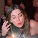 Ingrid Cruz Instagram - 🌟Gracias gracias gracias 🌟 Gracias por tanto amor ,leí cada uno de sus mensajes ,vi cada uno de sus videos … Tuve un día maravilloso ,regaloneado,rodeada de amor ,agradecida … Felices 48 para mi !!!! Que venga un año con todo !!!!💋