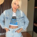 Ingrid Grudke Instagram - ANTICIPO de lo que se viene en @bodysculpt.misiones 😎🔝🖤 Antes de venirme para Europa estuve armando unos looks muy copados para BodySculpt y les quería dejar un pequeño spoiler para que vayan viendo… Como me gusta el demin glam, que combina piezas de jean súper clásicas con apliques y bordados a todo brillo ✨✨✨ Estén atentas las próximas semanas… y si todavía no compraron el regalo del día de la madre pueden aprovechar hoy y mañana el Ahora Mamá en @bodysculpt.misiones ⭐️ #ingridgrudke #mundoIN #lookdeldia