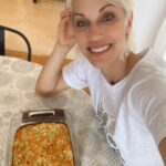 Ingrid Grudke Instagram - Pastel de verduras! un clásico sencillo y sano. Va llegando el calor y nos dan ganas de comer más liviano pero rico. Esta receta es ideal. Anímense a agregar los vegetales que a ustedes les gusten! #IngridGrudke #mundoIn #recetas