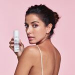 Inma Cuesta Instagram - Brightening Perfector Fluid de Stimulâge, la línea para el cuidado de la piel que Anne Möller dedica a las mujeres en su etapa de los 40. Este tratamiento reduce las manchas y hace que la piel sea más radiante en solo una semana. Además protege la piel de los efectos nocivos de la radiación solar. Su combinación innovadora de vitaminas C y E previene la oxidación celular y la consiguiente formación de radicales libres y toxinas. ¡Sus extraordinarios efectos antioxidantes están garantizados! #annemöller #stimulâge #skindefensescience #crueltyfree