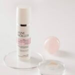 Inma Cuesta Instagram - Brightening Perfector Fluid de Stimulâge, la línea para el cuidado de la piel que Anne Möller dedica a las mujeres en su etapa de los 40. Este tratamiento reduce las manchas y hace que la piel sea más radiante en solo una semana. Además protege la piel de los efectos nocivos de la radiación solar. Su combinación innovadora de vitaminas C y E previene la oxidación celular y la consiguiente formación de radicales libres y toxinas. ¡Sus extraordinarios efectos antioxidantes están garantizados! #annemöller #stimulâge #skindefensescience #crueltyfree
