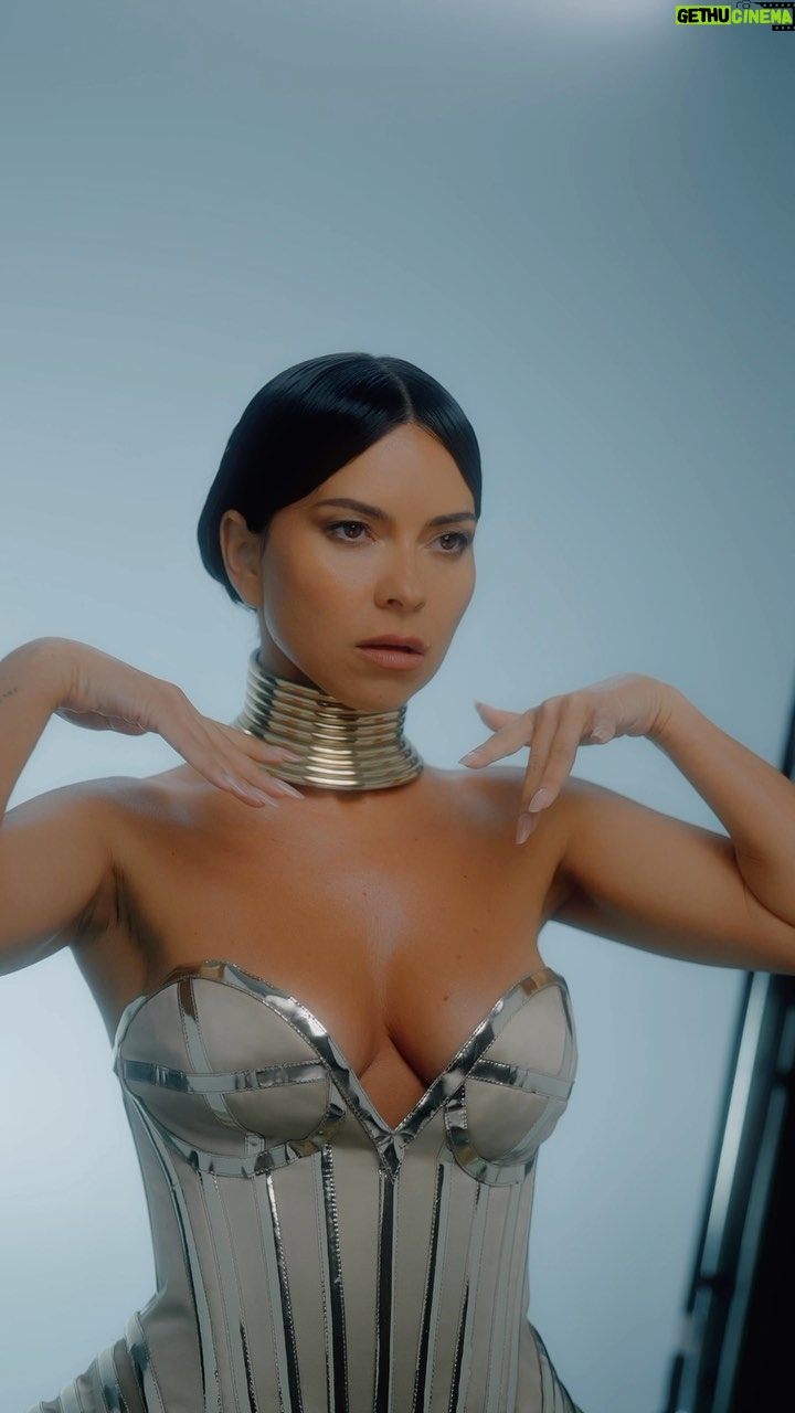 Inna Instagram - Embrace the power of femininity with #GaultierDivine the new fragrance from @jeanpaulgaultier #IAmDivine #ad