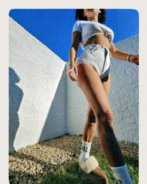 Inna Instagram - What you're lookin' at? 🤔