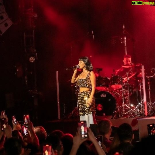 Inna Instagram - OMG, Chicago! OMG! So much LOVE! 😍 Thankkkk youuuu!
