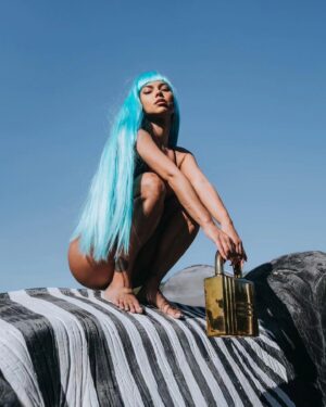 Inna Instagram - My last week home, before Mexico, Canada, USA tour! I'm reposting these images we shot some time ago in Ibiza 🦎
