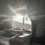 Ipek Karapinar Instagram - Bir Derbent varmış;” benden dışarı çıkma”diye diye,bir yokmuş;içerde keşfettiklerimle🧞‍♀️