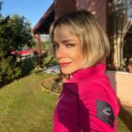 Ipek Karapinar Instagram - Bir Derbent varmış;” benden dışarı çıkma”diye diye,bir yokmuş;içerde keşfettiklerimle🧞‍♀️
