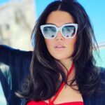 Irina Dubtsova Instagram – Сори, что редко появляюсь 🙏🏼🥰 Очень насыщенное лето ! Тур по черноморскому побережью, «Таврида-Арт», переезды, машины, поезда, самолеты … Краткое описание моей недели в карусельке, 👉🏼 листайте 😅❤️ А наше путешествие продолжается. Завтра Адлер, я вас жду ❤️#любимаяработа #хочумогуделаю #тур #иринадубцова #таврида #гастроли #музыка