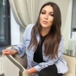 Irina Dubtsova Instagram - Я вернулась ! 🤩🙋🏻‍♀️ Счастью моему нет предела 🤪 Спасибо любимым @rootz_hair_msk за шикарный предыдущий светлый шатуш и за возвращение в любимый шоколад 🥰 #брюнетка #иринадубцова