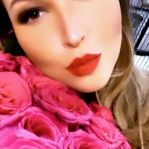 Irina Dubtsova Instagram - С днём рождения меня 💝 , а вас с днём влюблённых ❣️