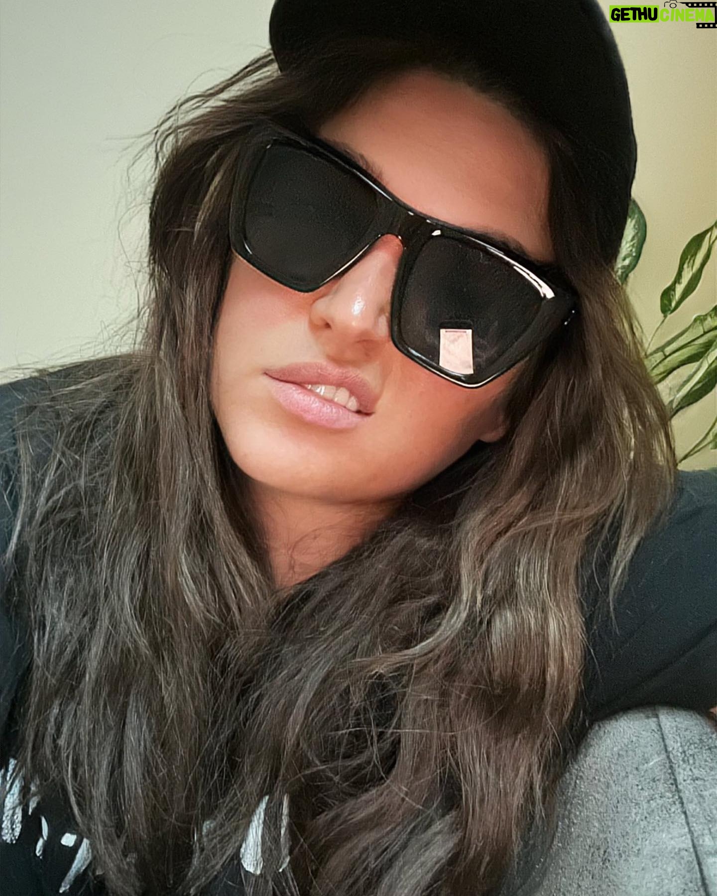 Irina Dubtsova Instagram - Что-то на гастрольном и безвыходнОм 😫🤪🥹😩😤🤦🏻♀️ #работаем #выходной8ноября #да #ноября