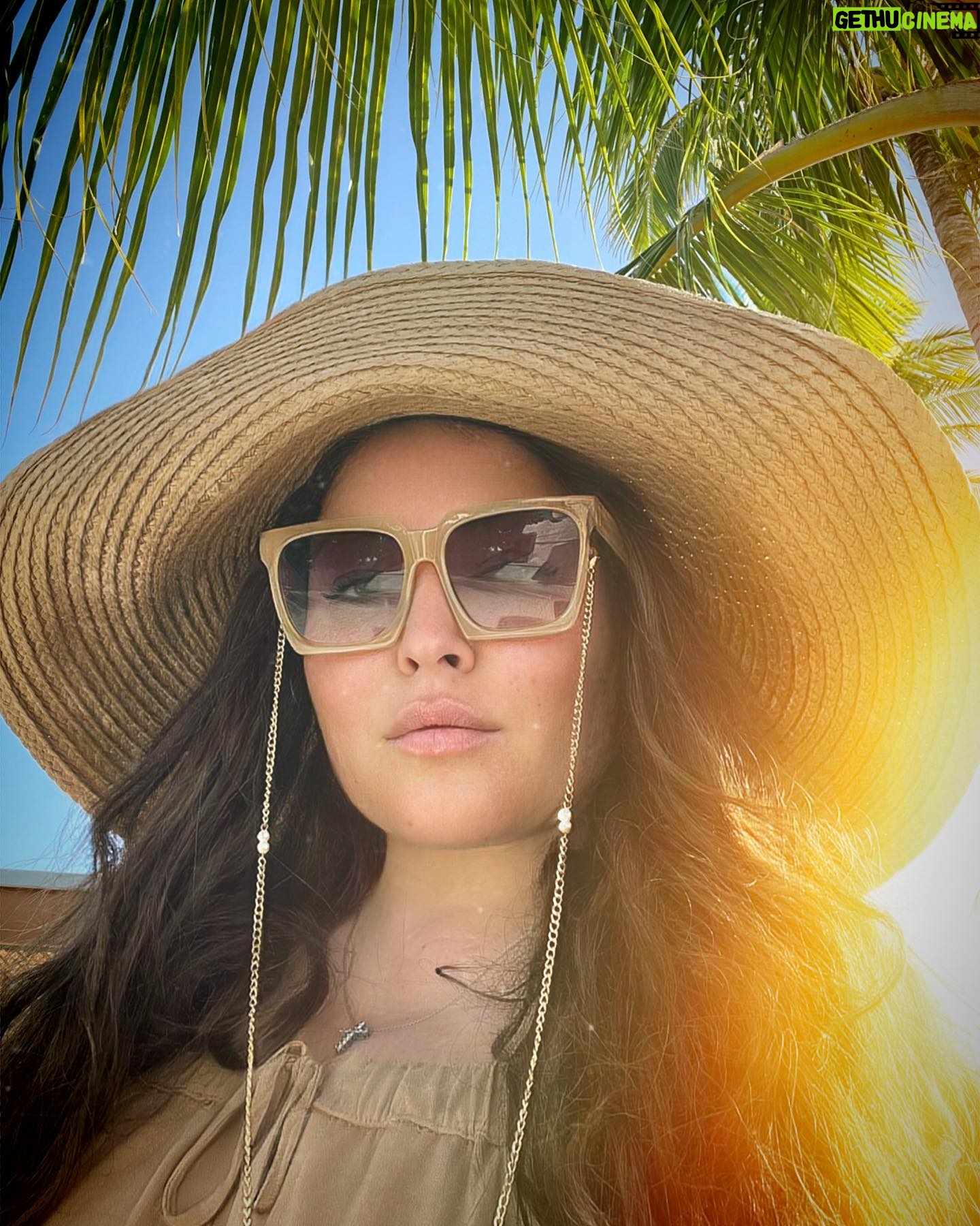 Irina Dubtsova Instagram - Доброе утро ☀️🌴 #morning #отпуск #patinamaldives #maldives #fariislands 🐚 @patinamaldives
