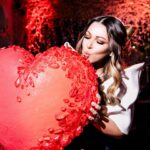 Irina Dubtsova Instagram - Теперь меня друзья называют сердцеедкой ❤️ У меня куча фоток, боюсь, заспамлю ленту 🤪 СПАСИБО всем моим друзьям за мой самый лучший праздник ! ❤️ Весело было так, что даже в 5 утра никто не хотел расходиться 😂 А за красоту праздника Спасибо самым лучшим моим @valeraatlant @shackirovajulia @lamareesvetlanaermolova @lamaree_restaurants и всем, всем, всем !!! ШИКАРНЫЙ Торт от гения @_alexkush ❣️ #деньрождения #хочумогуделаю