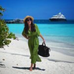 Irina Dubtsova Instagram - Это любовь ❤️🥰🌴☺️ #никакогодождя #моимальдивы #отпуск @dhigufaru 💙