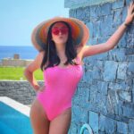 Irina Dubtsova Instagram - Грущу, считаю, как мало дней осталось от отпуска в прекрасном отеле @nanaprincesshotel 💞 Два осталось, 7 в уме 🤣 🤷🏻‍♀️ #миниотпуск #греция #greece🇬🇷 @teztourellada @teztour_russia 💙 #хочумогуделаю