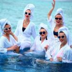 Irina Dubtsova Instagram - Думаете, я одна такая ? 🤣🤣🤣 Мои красотки 😎🥰 #девочки 🥰😎 @vselenaya @n_aznavur @olimpiadalipa @marina_radenko #отпуск #моимальдивы #хочумогуделаю 🏝💙☀️💗 @dhigufaru