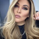Irina Dubtsova Instagram – У меня для вас отличные новости 🤩 1) Весна 🌸 Хочется цвета, света, лета, в конце концов 🤣2) Новая песня скоро 🥰 Как настроение ? Говорят, магнитная буря какая-то, сияние можно наблюдать даже в Подмосковье. Или наблюдать у себя головные боли 😏  #весна #любовь #новаяпесня #скоро #иринадубцова
В сторис кое-что интересное 😉 Кто угадает ? ))