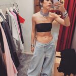 Irina Gorbacheva Instagram - Иногда зайдешь в примерочную, а там Анатольевна Фэшн Понеслась ))
