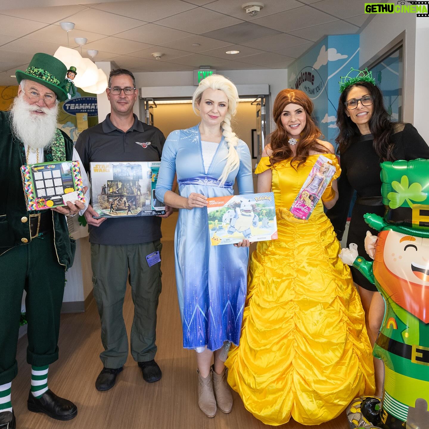 Irina Voronina Instagram - When you friend @alisonmichellewaite asks you to dress up as Elsa for @mattel Childrenโs Hospital visit you say yes ๐๐ Thank you One Step Closer Foundation for all that you do. ๐ I hope all the kiddos get well soon! @1scf @uclamch