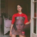 Iris Apatow Instagram – 🖤So wonderful🖤
Creative direction: @sydn4sty 
Photography: @davis.bates 
Styling: @marc_eram