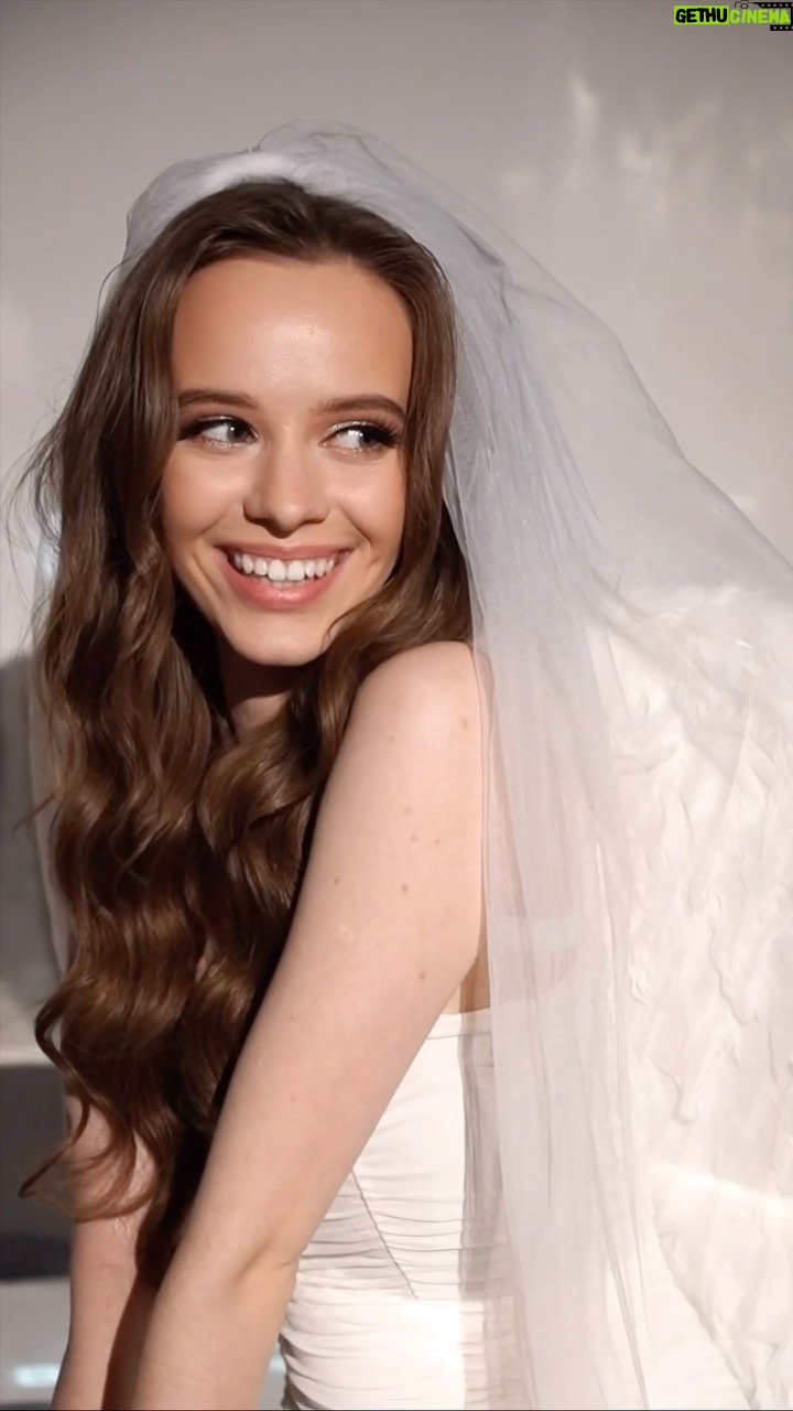 Iryna Kudashova - 25K Likes - Bride 👰♀️ Оцініть образ від 1 до 10 🫶 @kholodenko_ivanna 💓