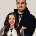 Iryna Kudashova Instagram - Знайомтесь, це мій ТАТО Євгеній😍 ⠀ Тільки не той про якого ви подумали, а мій «театральний тато», який повірив в мене і здійснив одну з моїх мрій! ⠀ @actoroleiinyk - продюсер, який створив вистави, які збирають повні зали в усіх містах України, повні солдаути! Тож тепер і я стану частинкою цього магічного світу і моя перша вистава буде «Наші Кайдаші» Комедія, яка ще нікого не залишила байдужим 😍 ⠀ Тож побачимось у містах: ⠀ 17 - Чернігів 18 - Черкаси 19 - Дніпро 23 - Вінниця Таке не можна пропускати 😍 ⠀ Ти з якого міста?