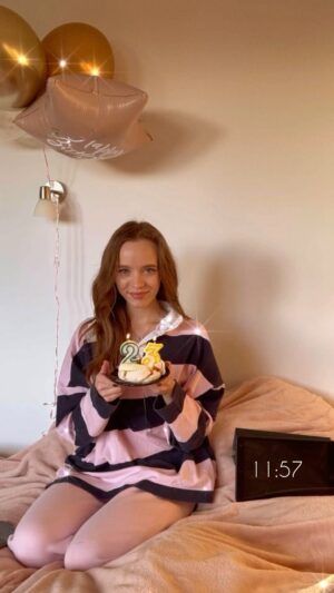 Iryna Kudashova Instagram - Happy Birthday , welcome to 23 ❤️ головне бажання зараз - це мирне небо над головою 🇺🇦