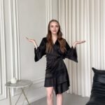 Iryna Kudashova Instagram - Шопоголіки, прийом! Образ за 1000 грн, як вам? Чи реально це? ⠀ З OLX реально все 😅 Там можна купувати речі як нові, але за менші гроші. І це абсолютно безпечно, бо завдяки OLX Доставка ви спочатку отримуєте товар і перевіряєте і забираєте його. А тільки після того гроші перераховуються продавцю! ⠀ Як вам такий образ? Оцініть від 1 до 10 🥰.#olx_знай_де