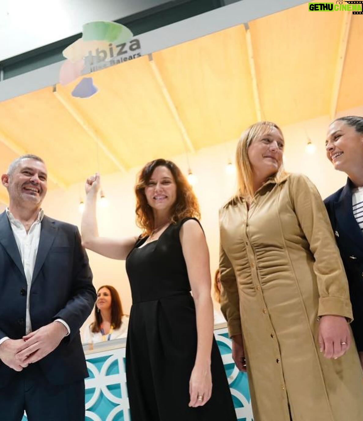 Isabel Díaz Ayuso Instagram - El mejor Madrid celebra en #FITUR2024 su momento récord de turismo. En gasto, visitas internacionales, congresos, exposiciones, cultura, gastronomía, compras, eventos, musicales y 179 maravillosos municipios. Para todos los gustos y colores.