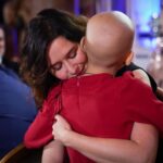 Isabel Díaz Ayuso Instagram - María es una niña de 11 años que sufre Sarcoma de Ewing, una enfermedad poco frecuente que está siendo combatida en el Niño Jesús de Madrid. La investigación es fundamental para atacar estas enfermedades poco frecuentes. Por eso, María ha organizado esta maravillosa cena benéfica que recauda fondos, junto al al torero Gonzalo Caballero. Todo comenzó con el apoyo de Álvaro Morata, jugador del Atlético. Y de ahí todos poco a poco hemos ido conociendo a María ❤️ Web: https://lasonrisademaria.com/