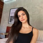 Isabela Souza Instagram - 🖤
