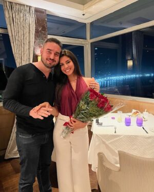Isabela Souza Instagram - A surpresa mais feliz da vida!
17/11/23 💍❤️