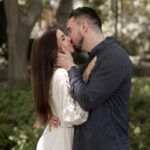 Isabela Souza Instagram - • o amor não é um sentimento, é uma decisão. é uma escolha diária, é manter uma aliança firmada perante Deus e as testemunhas. Isa e Rafael escolheram amar um ao outro, seguir juntos até o fim. 8 de fevereiro, 2024 - civil Isa e Rafael ❤️