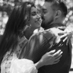 Isabela Souza Instagram - • o amor não é um sentimento, é uma decisão. é uma escolha diária, é manter uma aliança firmada perante Deus e as testemunhas. Isa e Rafael escolheram amar um ao outro, seguir juntos até o fim. 8 de fevereiro, 2024 - civil Isa e Rafael ❤️