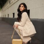 Isabela Souza Instagram - Joy bag 🤎 @jwpei_official Cupom de 12% de desconto em todo o site da #jwpei: BR24isaS 📸 @luanafchaves_ 💄 @makebyingrid