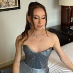 Isabella Boylston Instagram - Intergalactic Cinderella for the ABT spring gala 🖖 Thank you @zacposen for the dress of the century and @bulgari for the magnificent jewels. Swipe to watch me try to get back to Brooklyn lol Thank you @tylerrrmaloney for the incredible makeup and @onpointehairandmakeup for the pony of my dreams and @sofitel for the space to get into glam!