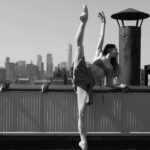 Isabella Boylston Instagram - Favorite city you’ve ever been to? Mine is New York, obvi 🏙️ 🍎 @karolinakuras for @fjordreview