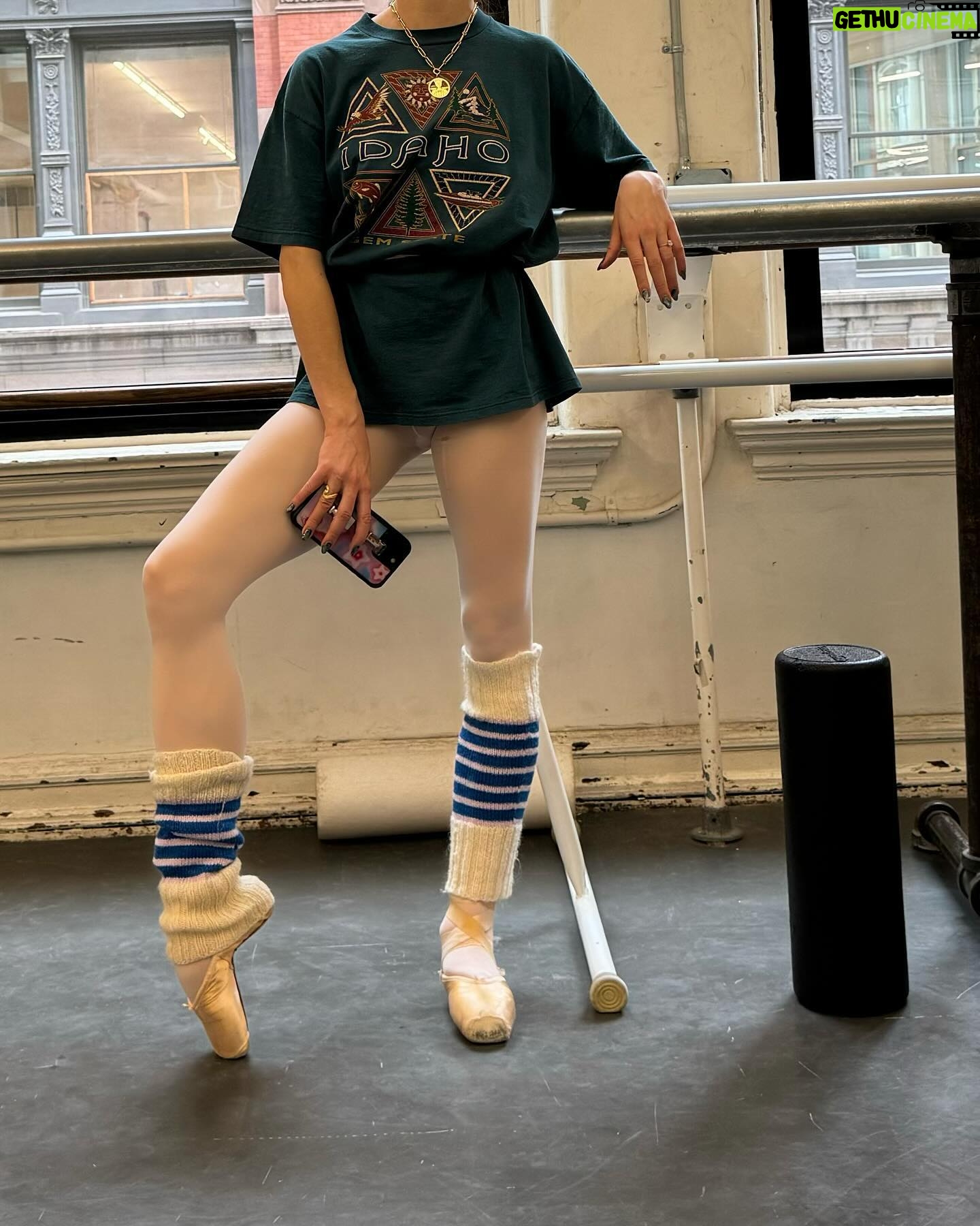 Isabella Boylston Instagram - Rehearsals last week before I was struck down by the plague 🫠