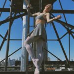 Isabella Boylston Instagram - Favorite city you’ve ever been to? Mine is New York, obvi 🏙️ 🍎 @karolinakuras for @fjordreview